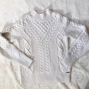 Abercrombie and Fitch White Knit Cable Sweater XS